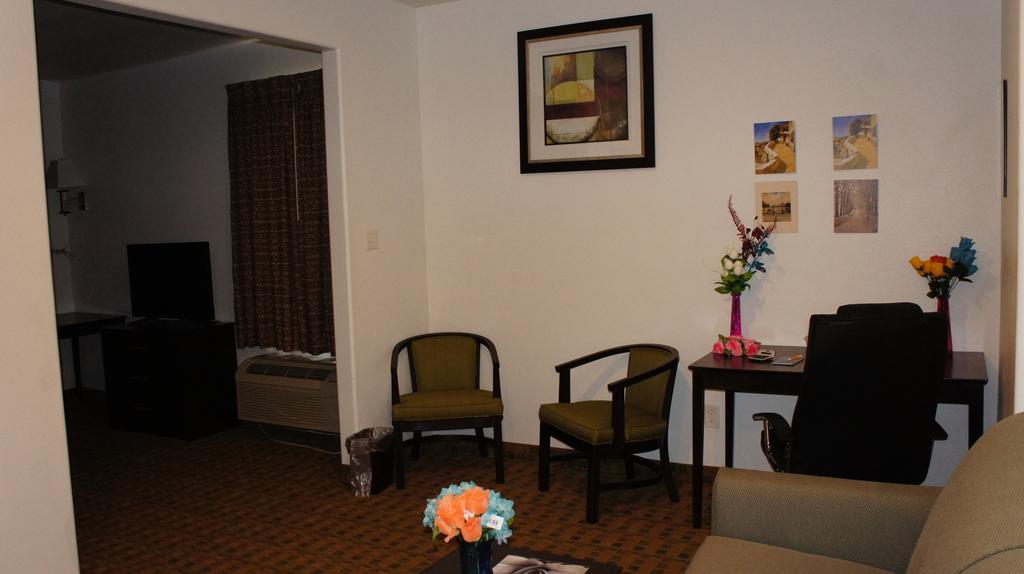 Lux Inn And Suites Three Rivers Dış mekan fotoğraf
