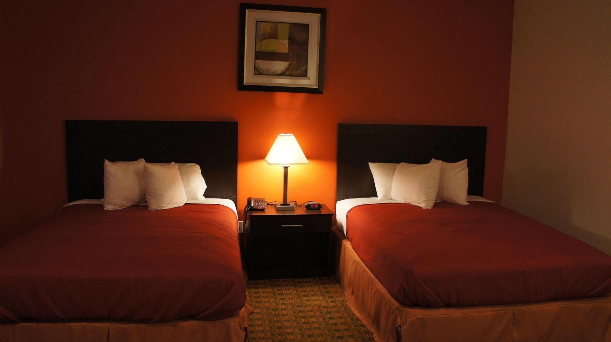 Lux Inn And Suites Three Rivers Dış mekan fotoğraf